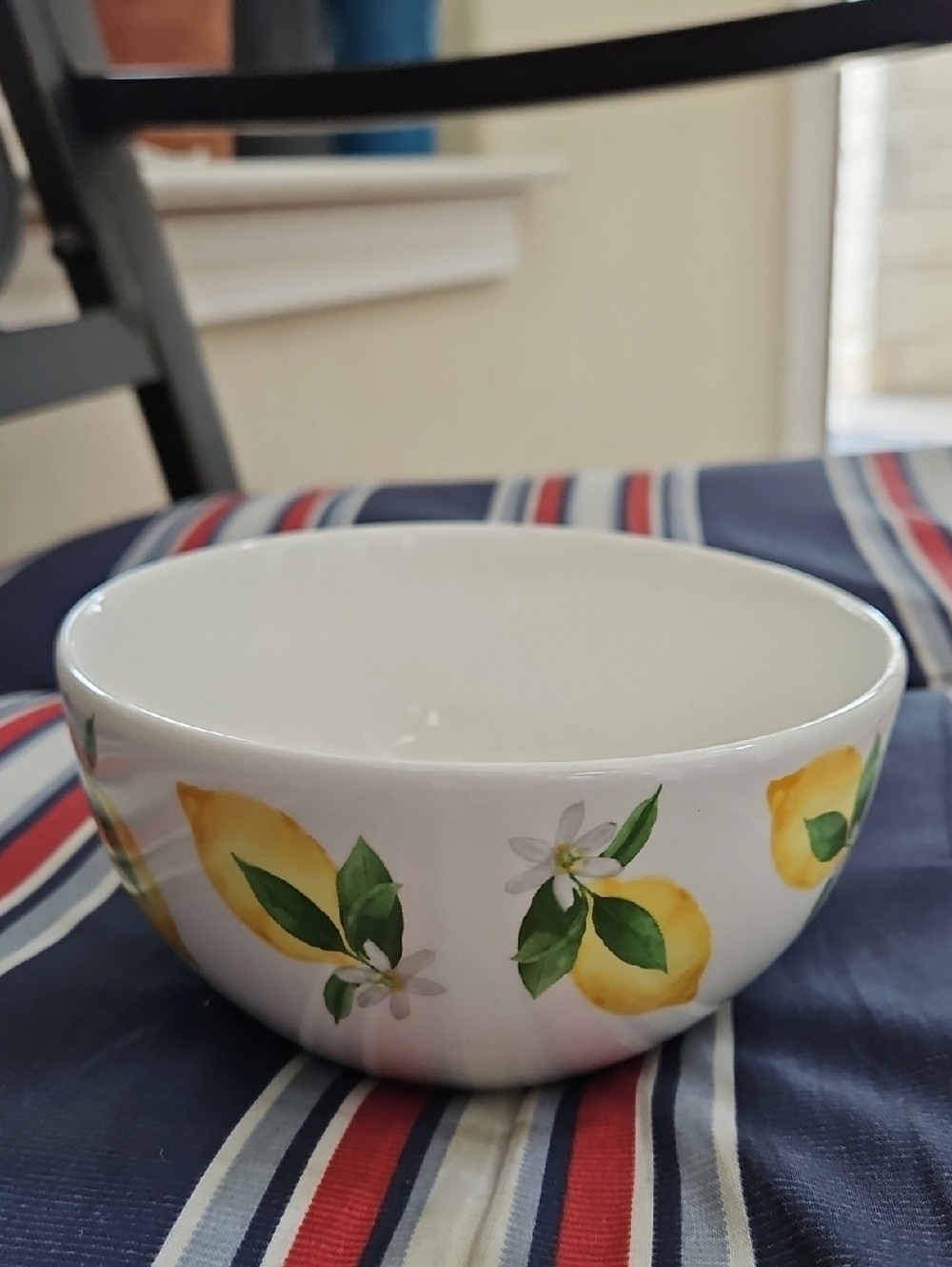 Royal Norfolk Ceramic Lemon Pattern Serving Bowl - White and Yellow